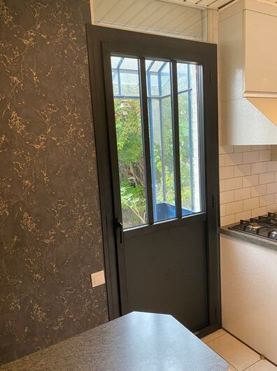 PORTE ALUMINIUM INDUS 1