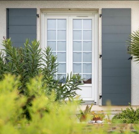 Améliorer son isolation phonique à Montrouge grâce aux volets